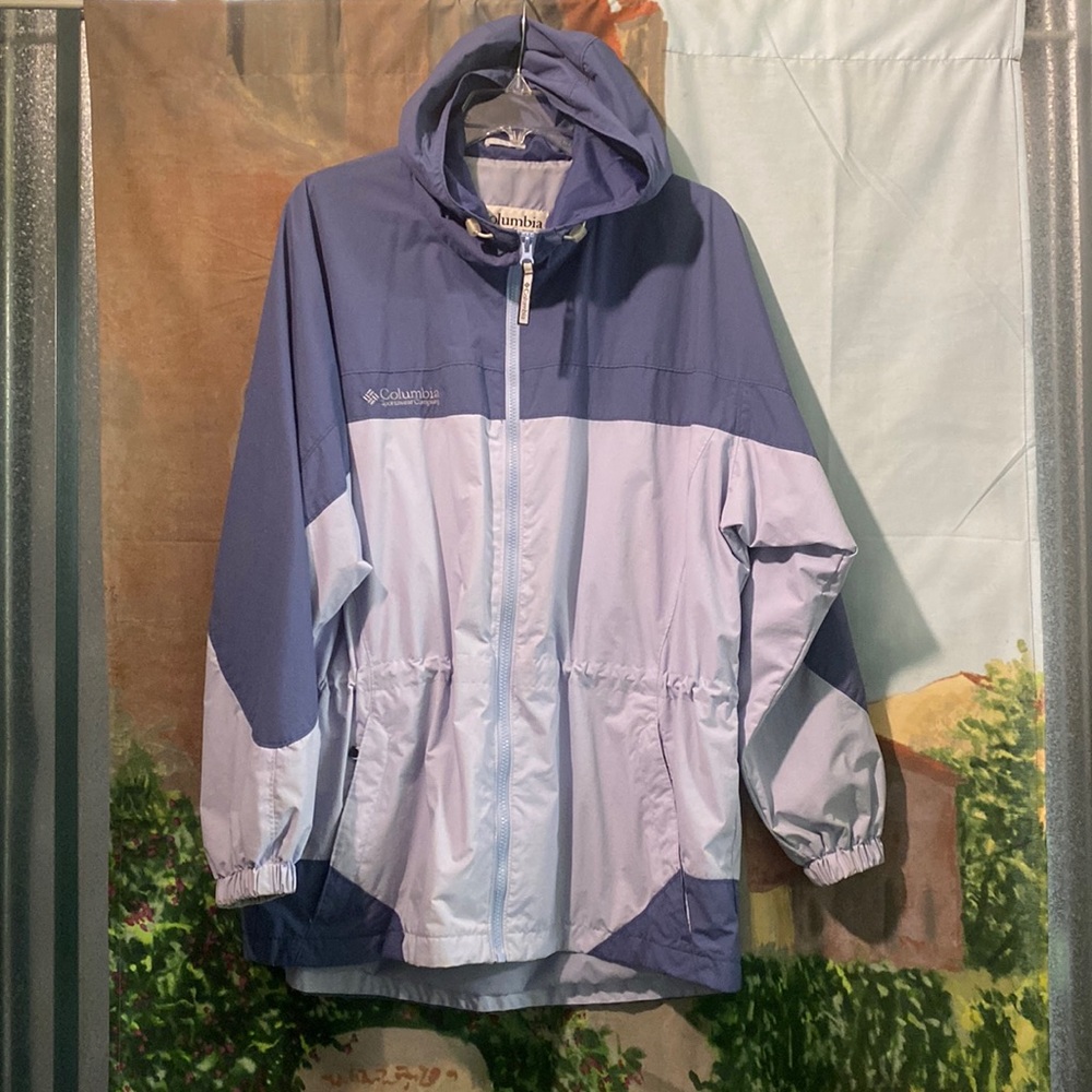 Columbia sportswear windbreaker with hood